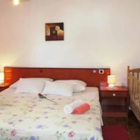 House Nena Apartament Medulin
